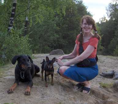 P�ivi's dogs Demi and Hilma 17.07.2006 - Come On Feel The Noize by Slade;-)